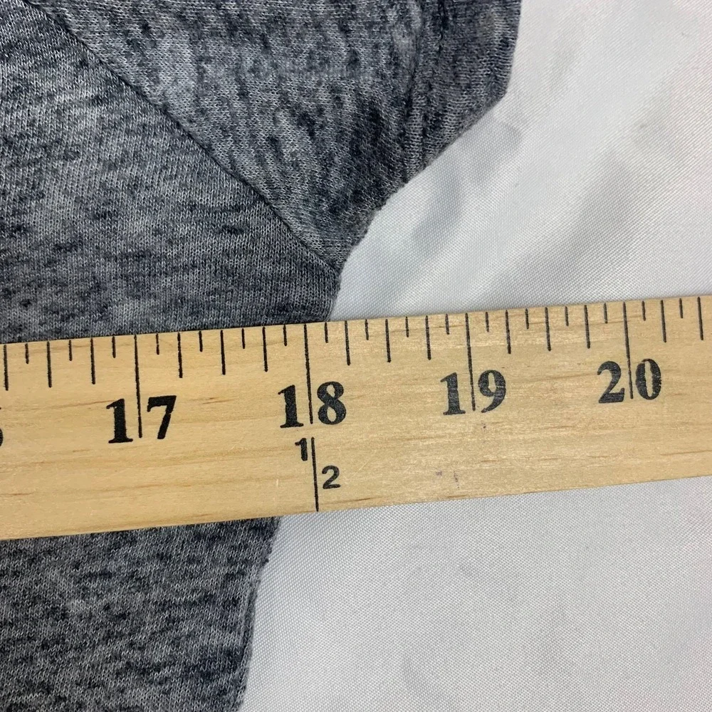 The North Face T-Shirt Womens Small Grey Graphic Slim Fit Short Sleeve Tee - Picture 6 of 7